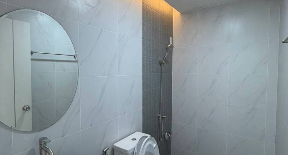 For sale 2 bedrooms townhouse in Mueang Phuket, Phuket