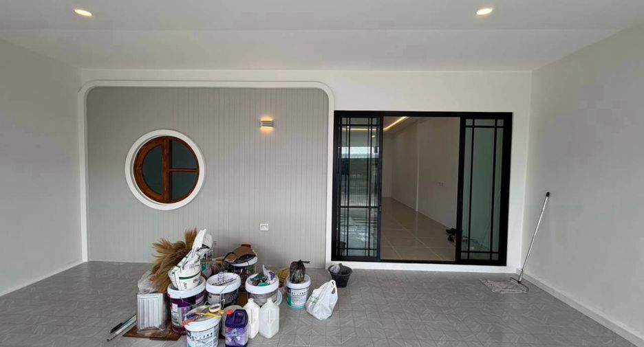 For sale 2 bedrooms townhouse in Mueang Phuket, Phuket