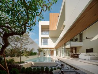 For sale 5 bedrooms house in Mueang Chiang Mai, Chiang Mai