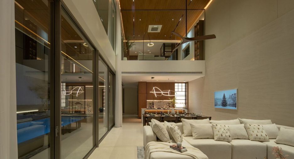 For sale 5 bedrooms house in Mueang Chiang Mai, Chiang Mai