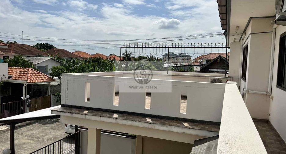 For sale 3 bedrooms house in Mueang Nonthaburi, Nonthaburi