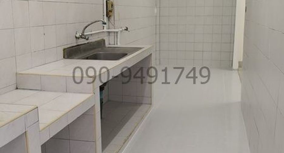 For rent 5 bedrooms townhouse in Din Daeng, Bangkok
