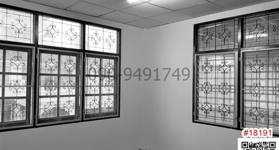 For rent 5 bedrooms townhouse in Din Daeng, Bangkok