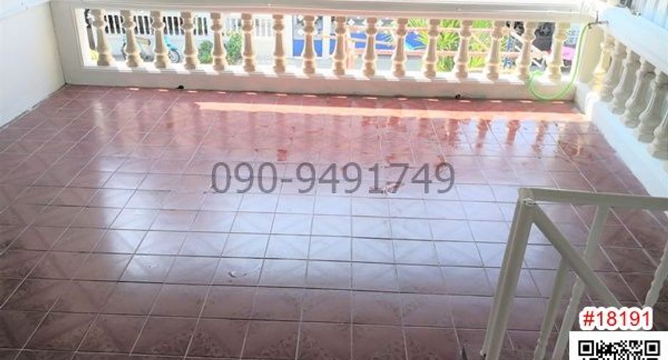 For rent 5 bedrooms townhouse in Din Daeng, Bangkok