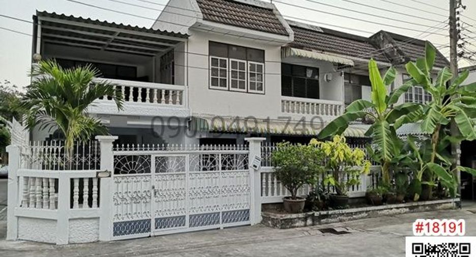 For rent 5 bedrooms townhouse in Din Daeng, Bangkok