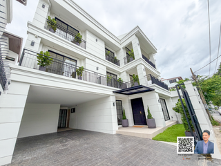 For sale 5 bedrooms house in Watthana, Bangkok
