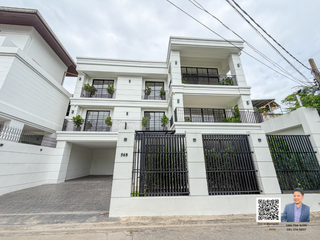 For sale 5 bedrooms house in Watthana, Bangkok