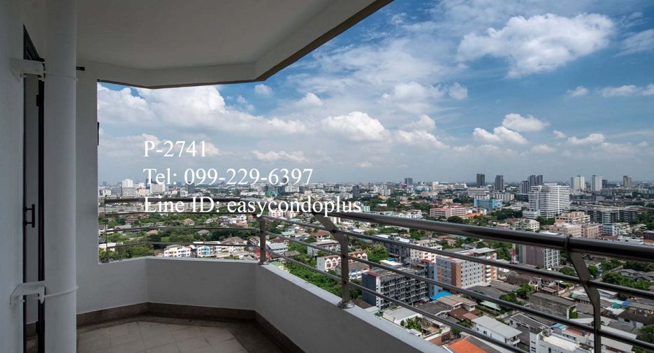 For rent 2 bedrooms condo in Chatuchak, Bangkok