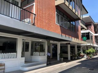 For rent and for sale 5 bedrooms retail Space in Watthana, Bangkok