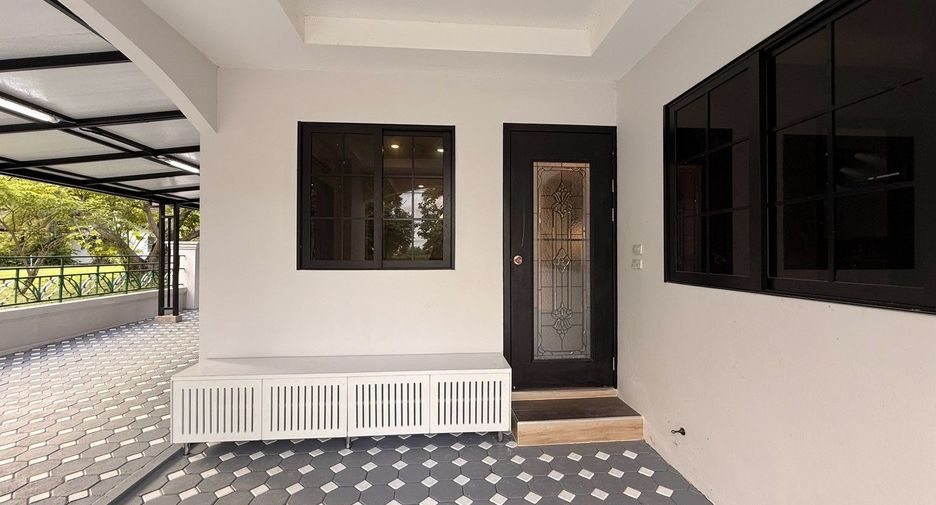 For rent 4 bedrooms house in Mae Rim, Chiang Mai
