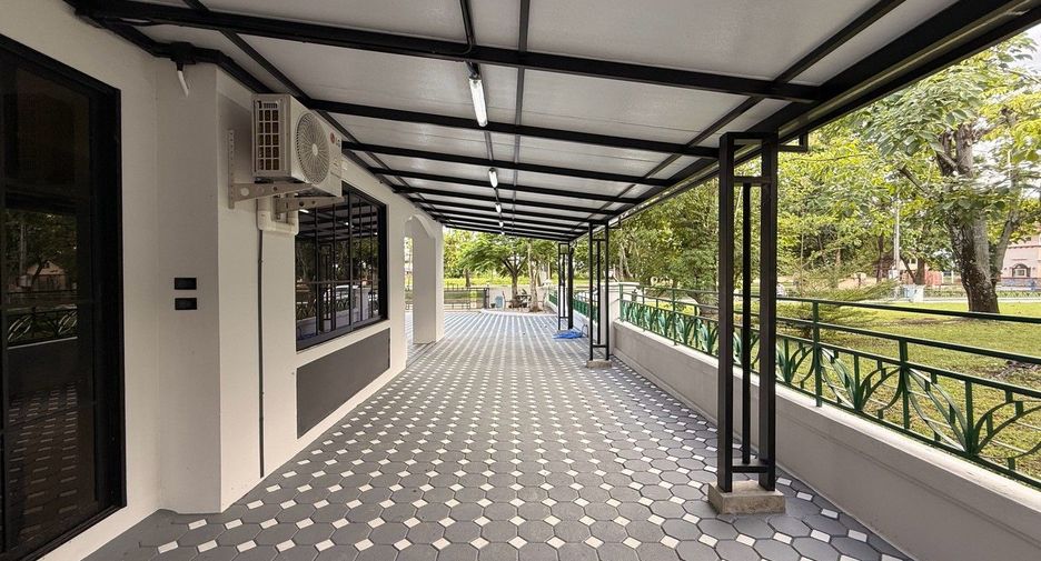 For rent 4 bedrooms house in Mae Rim, Chiang Mai
