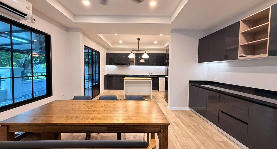 For rent 4 bedrooms house in Mae Rim, Chiang Mai