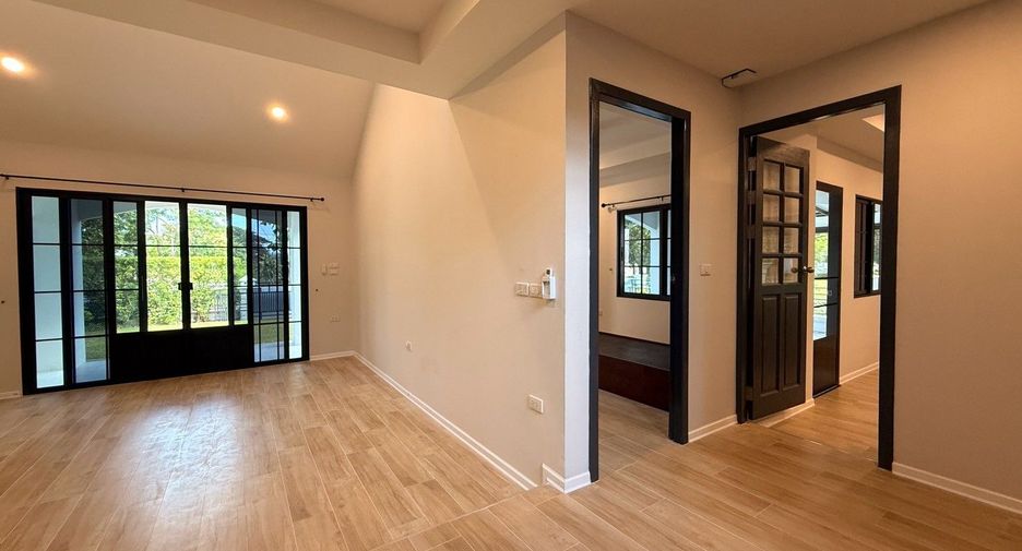For rent 4 bedrooms house in Mae Rim, Chiang Mai