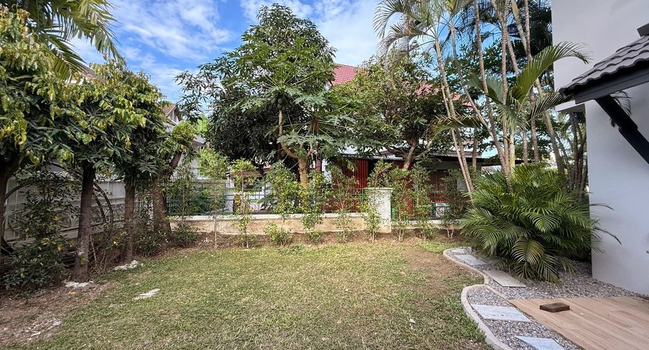 For rent 4 bedrooms house in Mae Rim, Chiang Mai