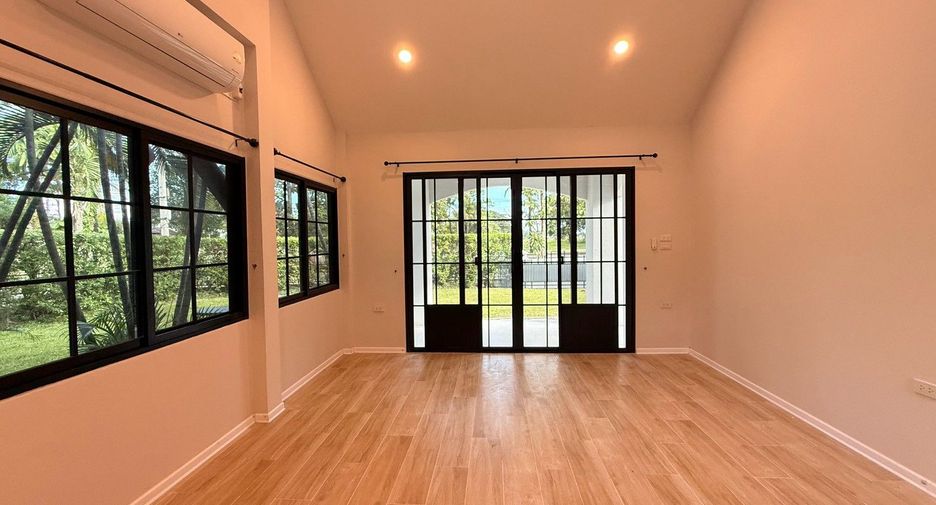 For rent 4 bedrooms house in Mae Rim, Chiang Mai