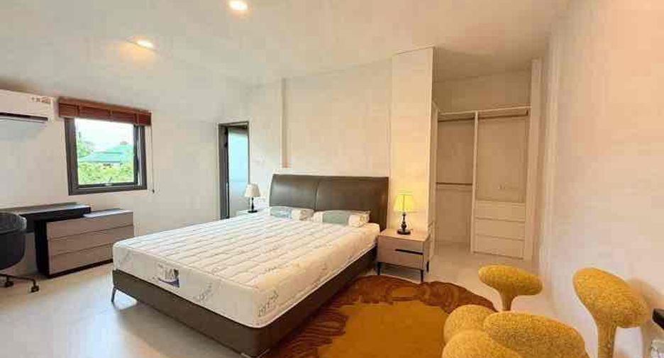 Villa en alquiler de 4 habitaciones en Na Jomtien, Pattaya