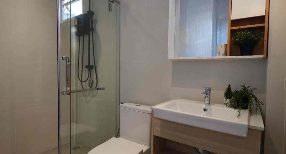 For sale and for rent 3 bedrooms house in Watthana, Bangkok
