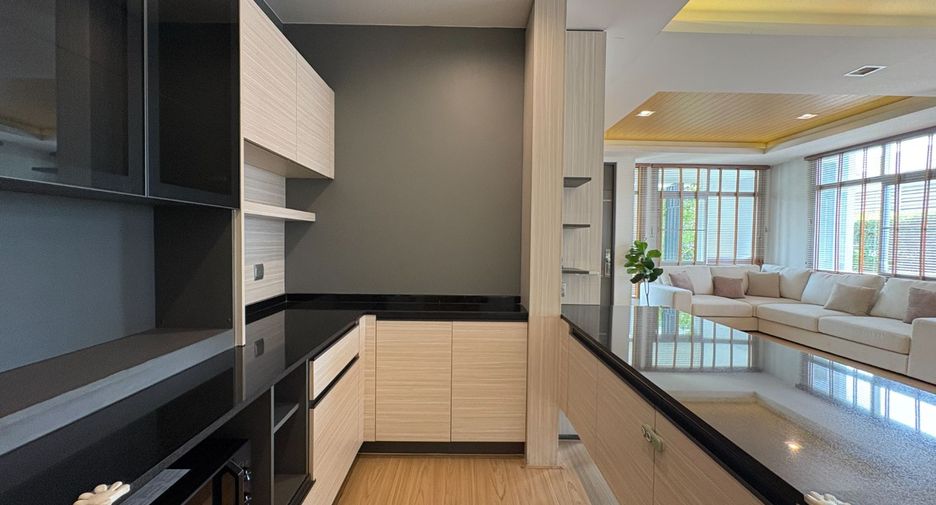 For rent 4 bedrooms house in Bang Phli, Samut Prakan
