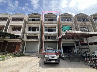 For sale retail Space in Bang Khae, Bangkok