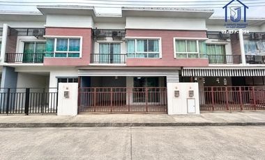 For sale 3 bedrooms house in Lam Luk Ka, Pathum Thani