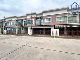 For sale 3 bedrooms house in Lam Luk Ka, Pathum Thani
