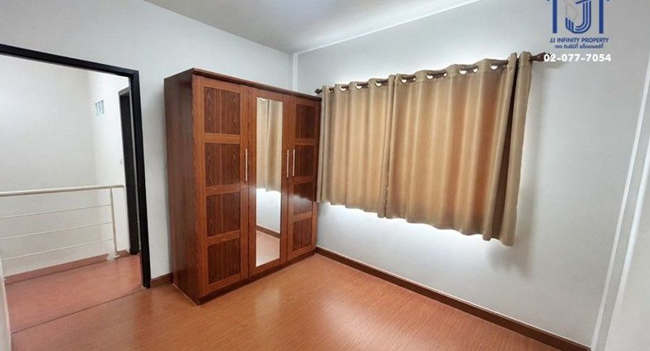 For sale 3 bedrooms house in Lam Luk Ka, Pathum Thani
