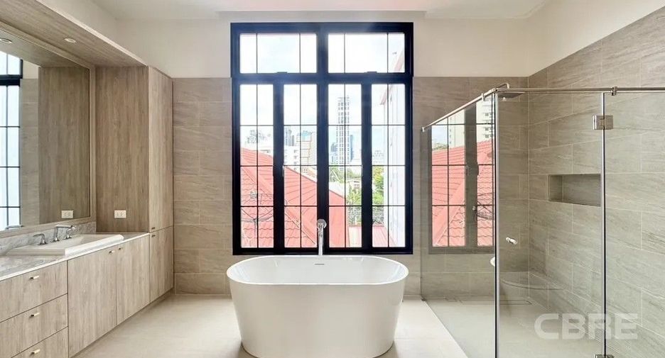 Продажа 5 спальни дом в Щаттхана, Бангкок