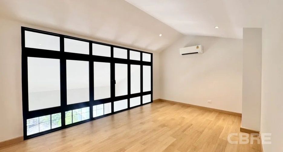 Продажа 5 спальни дом в Щаттхана, Бангкок