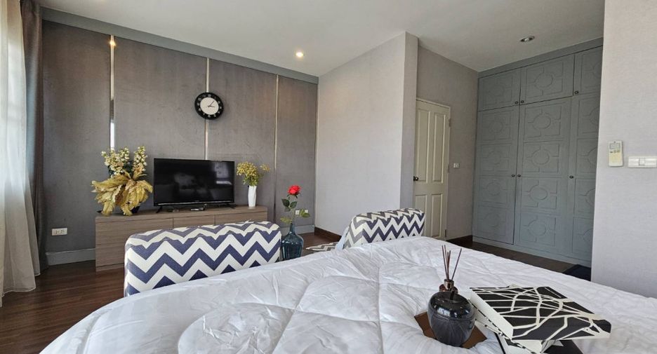 For rent 4 bedrooms house in Phra Nakhon, Bangkok