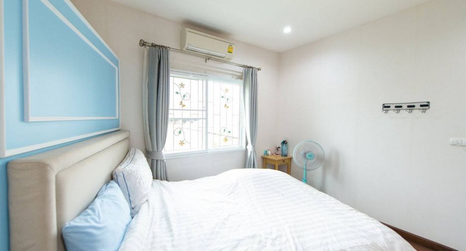 For rent 4 bedrooms house in Phra Nakhon, Bangkok