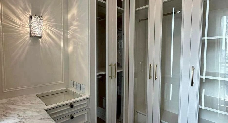 For sale 1 bed condo in Pathum Wan, Bangkok
