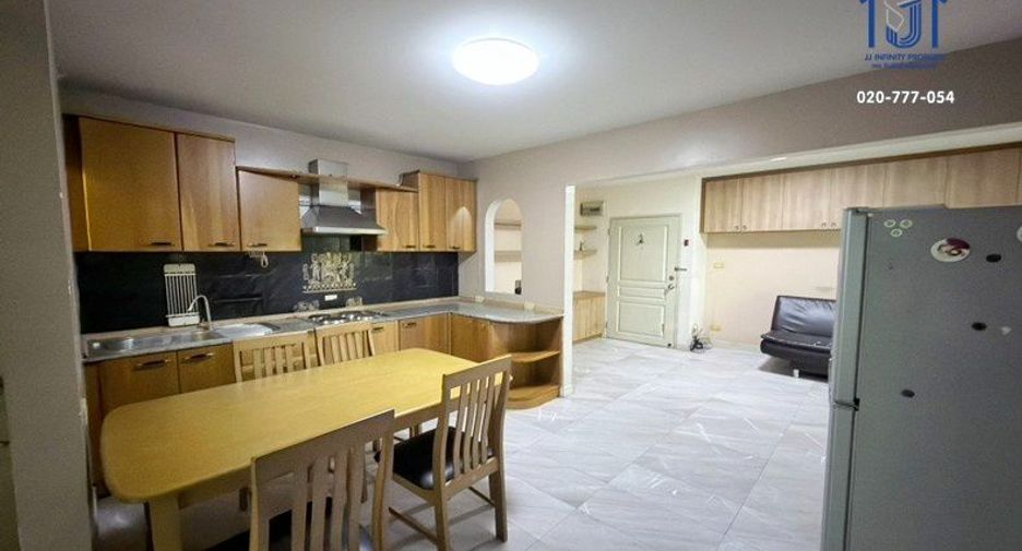 Condo en venta de 3 habitaciones en Chatuchak, Bangkok