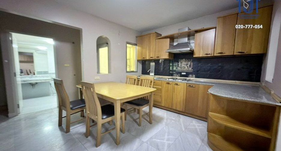 Condo en venta de 3 habitaciones en Chatuchak, Bangkok