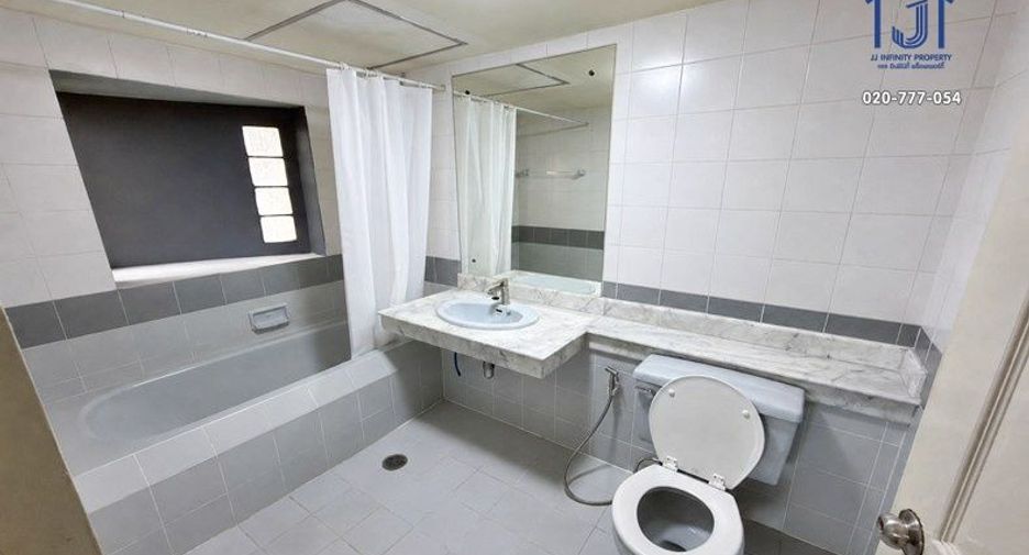Condo en venta de 3 habitaciones en Chatuchak, Bangkok
