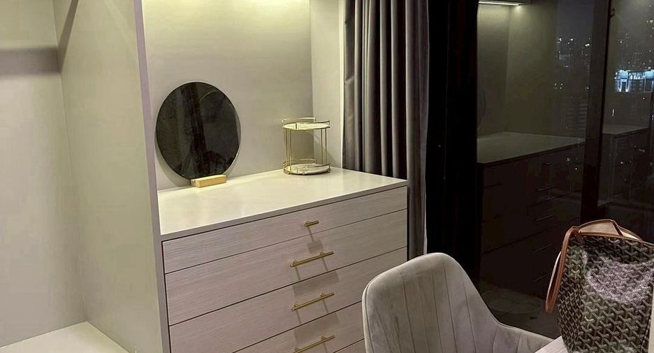 Wohnung zur Miete und zum Kauf mit 1 Zimmer in Sathon, Bangkok