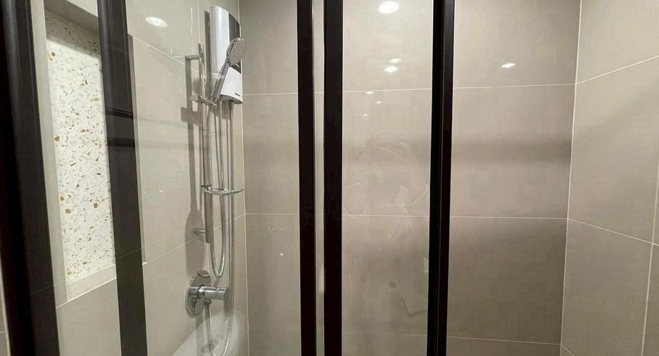 For sale 1 bed condo in Huai Khwang, Bangkok
