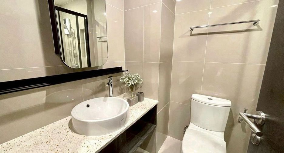 For sale 1 bed condo in Huai Khwang, Bangkok