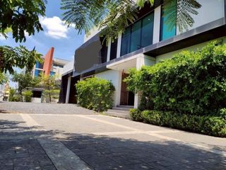 For sale warehouse in Lat Krabang, Bangkok