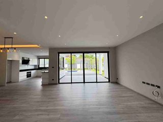For sale 4 bedrooms villa in Hang Dong, Chiang Mai