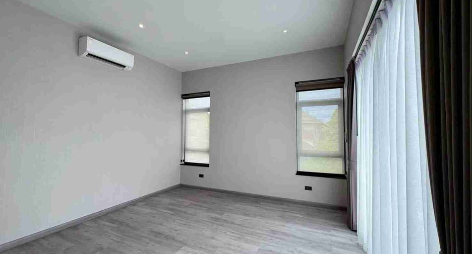 For sale 4 bedrooms villa in Hang Dong, Chiang Mai