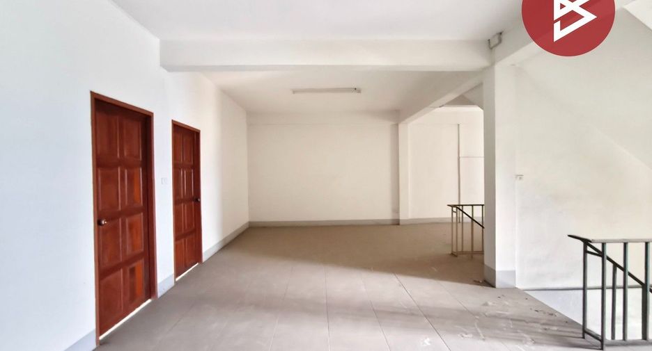 For sale 4 bedrooms retail Space in Tha Mai, Chanthaburi
