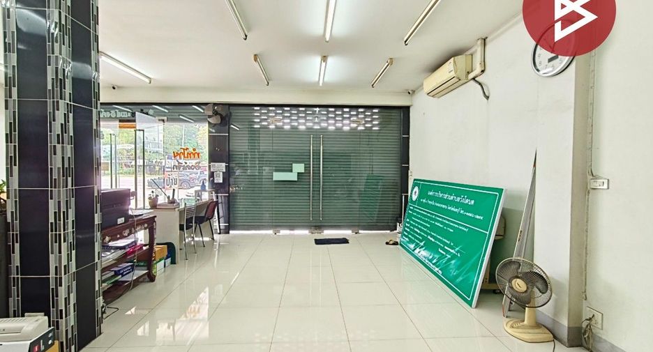 For sale 4 bedrooms retail Space in Tha Mai, Chanthaburi