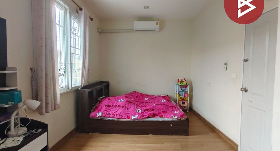 Casa adosada en venta de 3 habitaciones en Nong Khaem, Bangkok