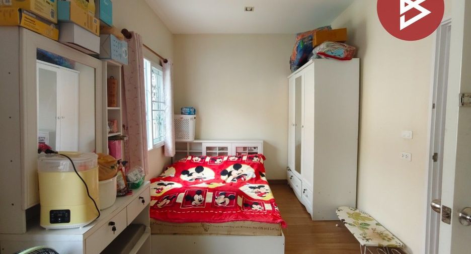 Casa adosada en venta de 3 habitaciones en Nong Khaem, Bangkok