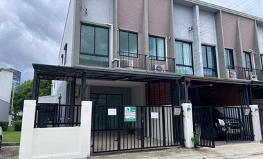For rent and for sale 2 bedrooms townhouse in Sam Phran, Nakhon Pathom