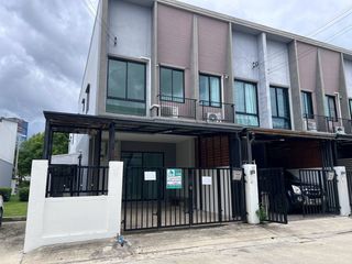 For rent and for sale 2 bedrooms townhouse in Sam Phran, Nakhon Pathom