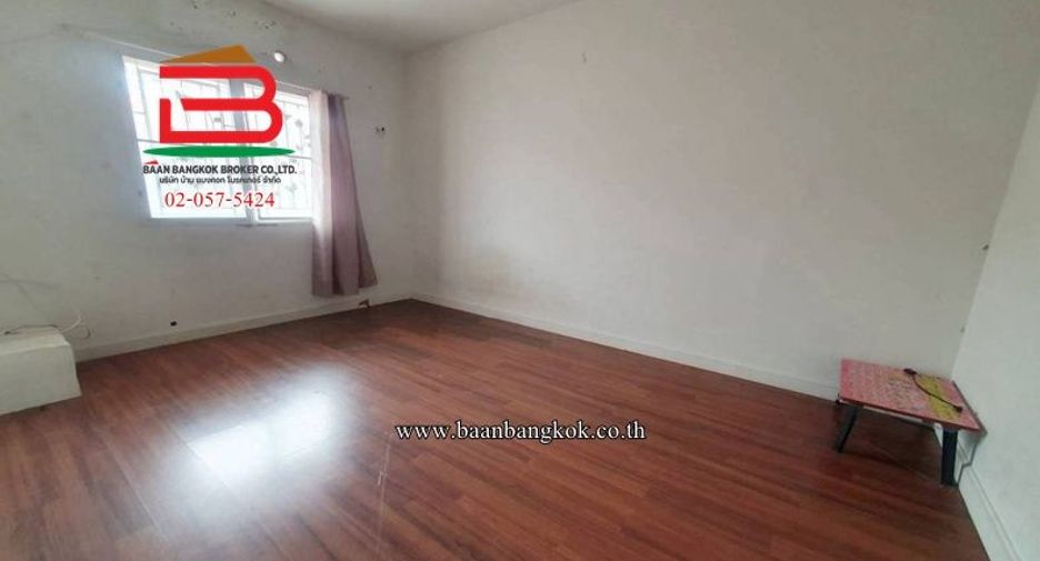 Продажа 3 спальни таунхаус в Mueang Chachoengsao, Чаченгсау