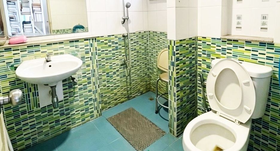 For sale 3 bedrooms house in Mueang Nonthaburi, Nonthaburi