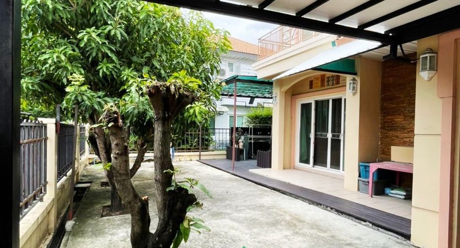 For sale 3 bedrooms house in Mueang Nonthaburi, Nonthaburi