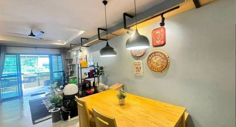 For sale 3 bedrooms townhouse in Bang Khae, Bangkok
